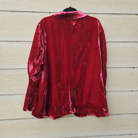Torrid raspberry crushed velvet single button blazer size 2 2X - Picture 2 of 7